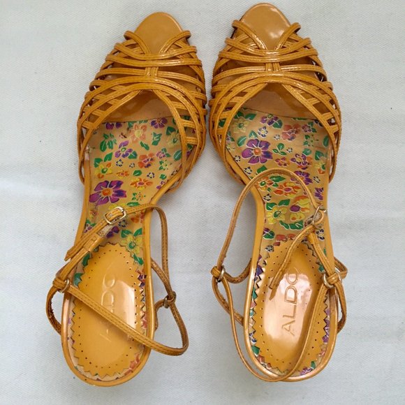 Aldo Leather Mustard Strappy Sandals Size 40 US/ 9 - Picture 3 of 8